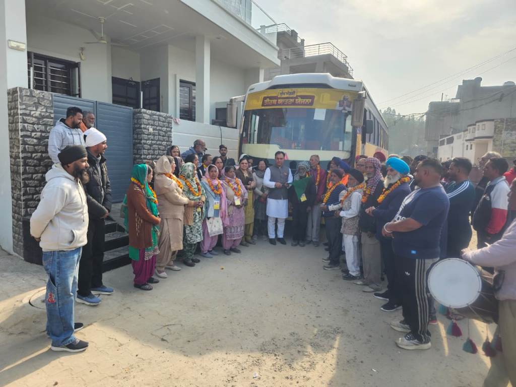 Dr Raj Flags Off a Special Bus to Amritsar Under the Chief Minister Pilgrimage Scheme